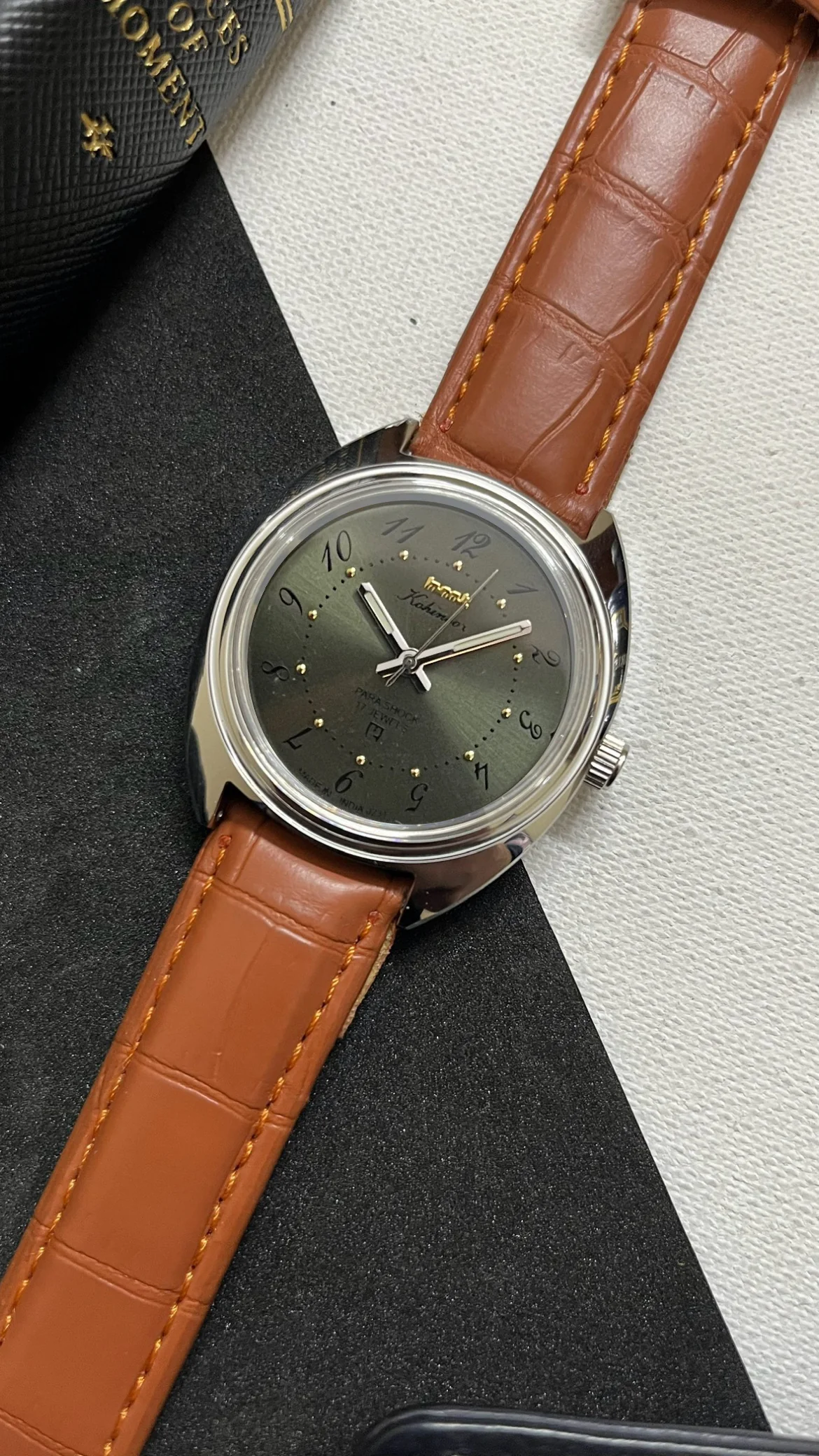 HMT Kohinoor - OLIVE GREEN 'Drunken Numbers' - Image 9