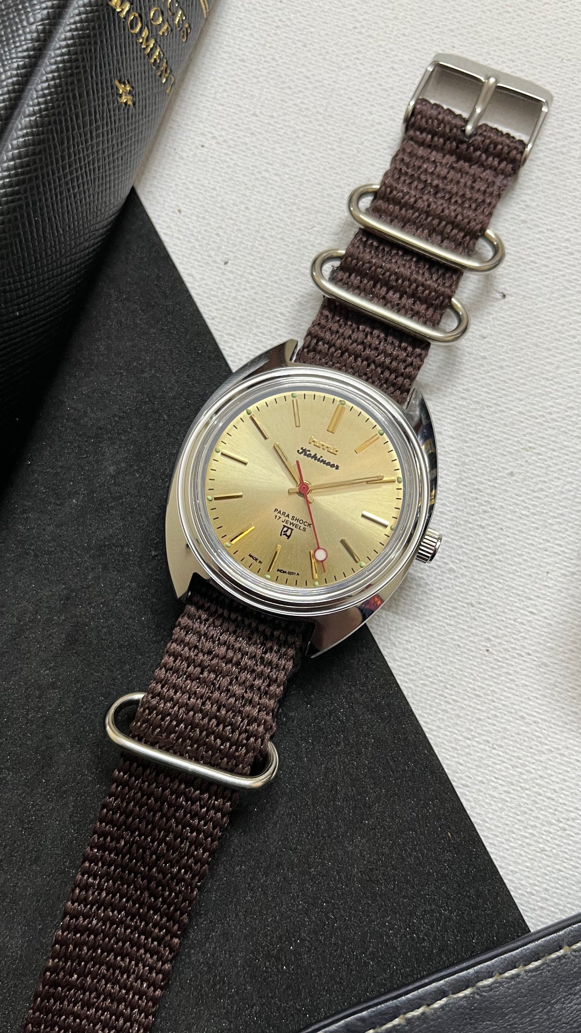 HMT Kohinoor - GOLD Dial - Image 6