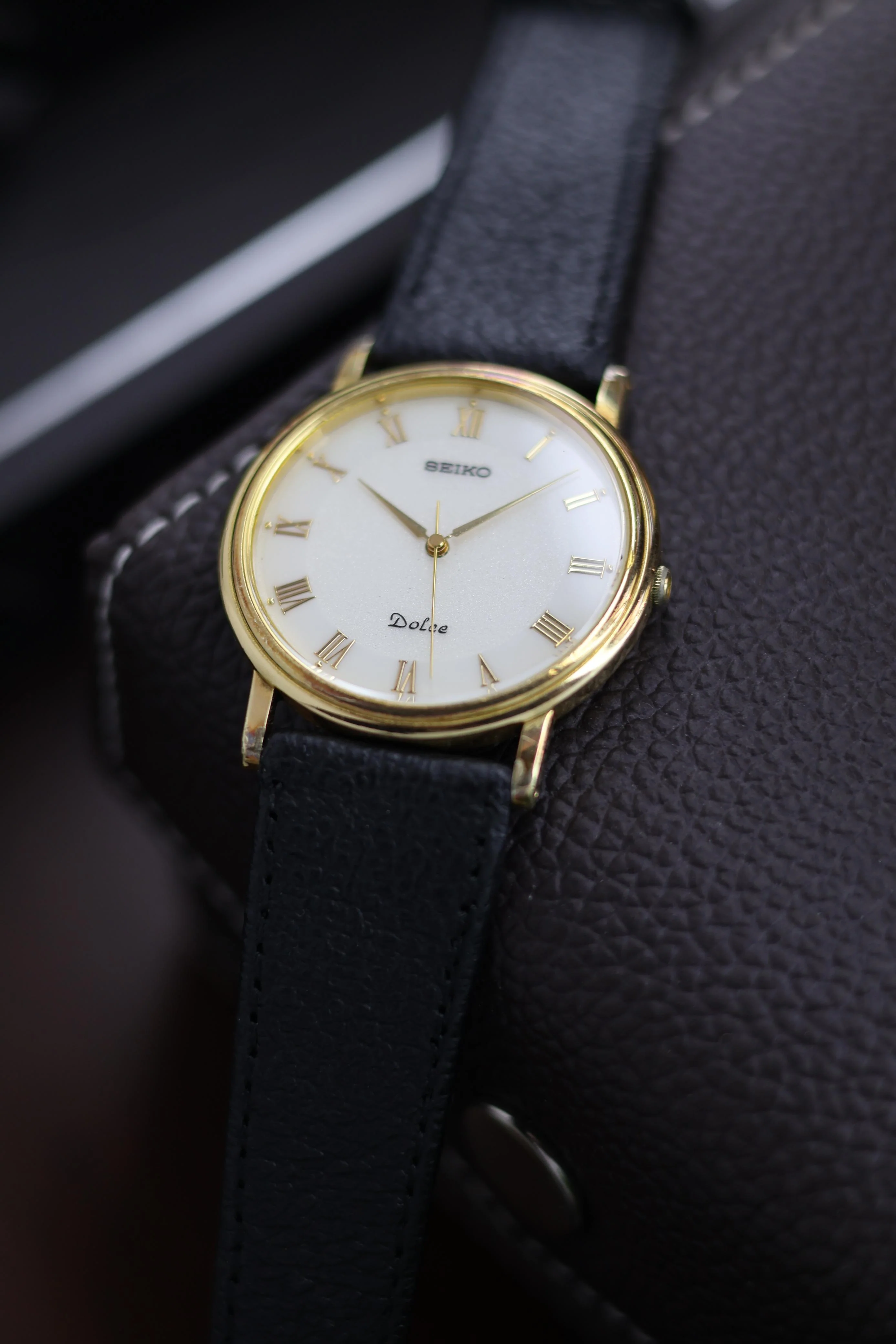 (JDM - Extremely Rare) 1991 Seiko DOLCE Snowflake Dial - Vintage Watch (Pre Owned) - A75 - Image 3